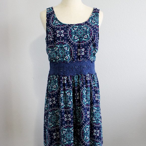 Xhilaration Dresses & Skirts - Xhiliration Boho Print Peasant Dress Size L